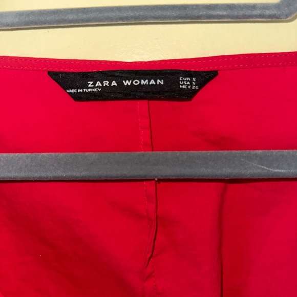 Hot red dress - Picture 3 of 5